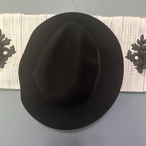 Black felt hat
